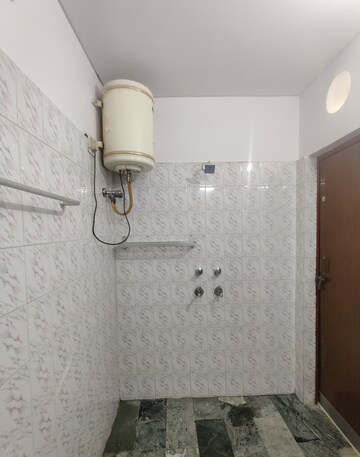 Bathroom in 2 BHK Independent House at Gomti Nagar – for Rent