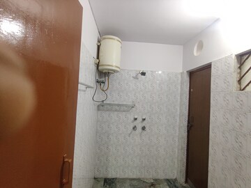 Bathroom in 2 BHK Independent House at Gomti Nagar – for Rent