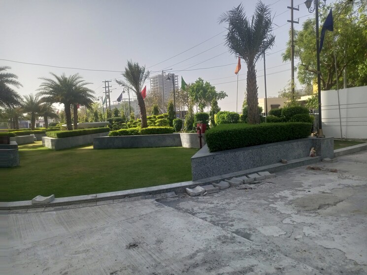  Parking, vhr-winsten-park 6+ Bedroom 5000 Sq.Ft. Villa In Knowledge Park V Greater Noida Greater Noida 8125095