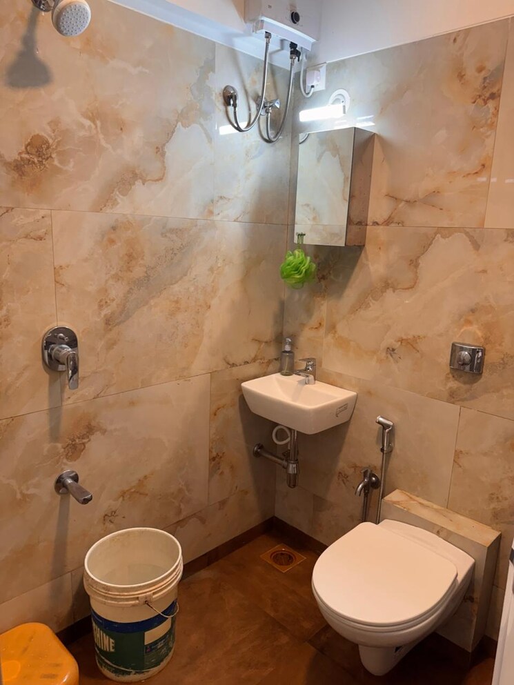 Bathroom, alag-olive 2 Bedroom 691 Sq.Ft. Apartment In Pant Nagar Mumbai 9014123