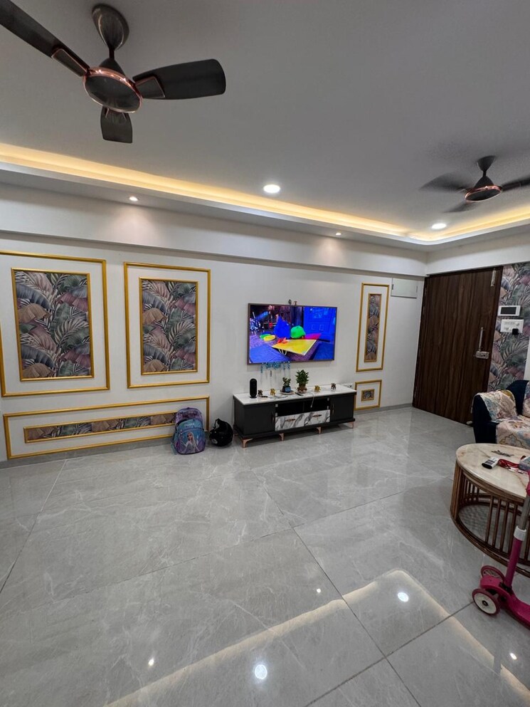  Parking, alag-olive 2 Bedroom 691 Sq.Ft. Apartment In Pant Nagar Mumbai 9014123