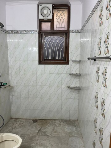 Bathroom in 3 BHK Villa at Sector 50 – for Rent