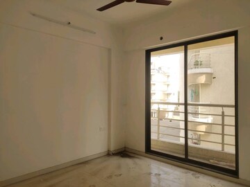 Room in 3 BHK Apartment at Arihant Anshula, Taloja – for Rent