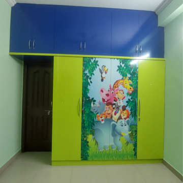 Bedroom in 3 BHK Builder Floor at Kondapur – for Rent
