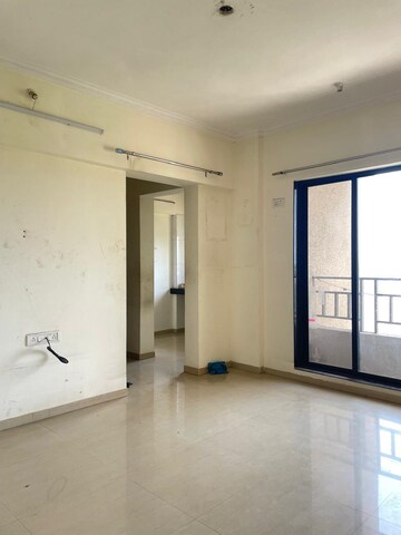 Room in 1 BHK Apartment at Raunak City 3, Kalyan West – for Rent