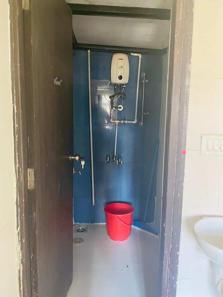 Bathroom, raunak-city-3 1 Bedroom 430 Sq.Ft. Apartment In Kalyan West Thane 9014201