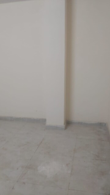 Room in 2.5 BHK Builder Floor at Mayur Vihar – for Rent