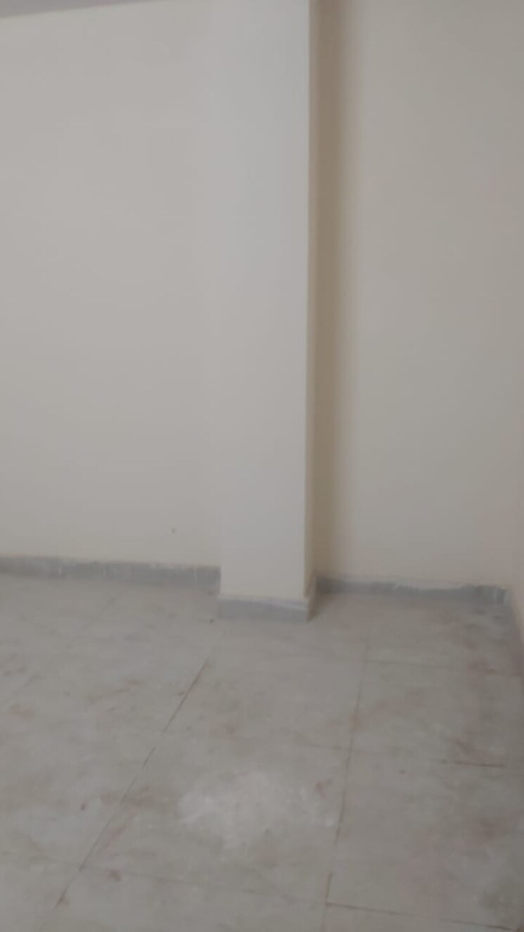 Room, mayur vihar 2.5 Bedroom 600 Sq.Ft. Builder Floor In Mayur Vihar Delhi 9014280
