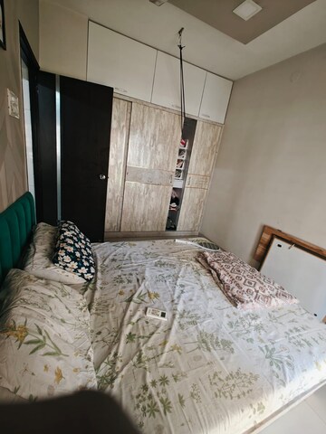 Bedroom in 2 BHK Apartment at Hubtown Gardenia, Mira Road – for Rent