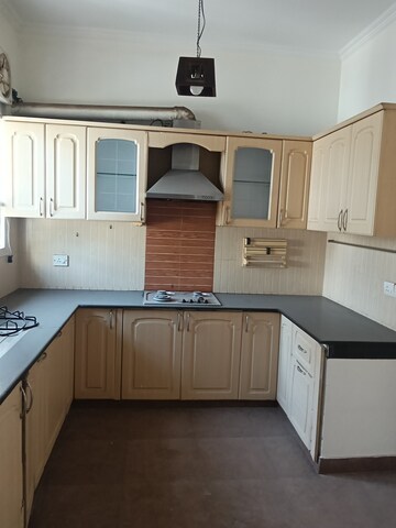 Kitchen in 3 BHK Builder Floor at Unitech Arcadia, South City 2 – for Rent