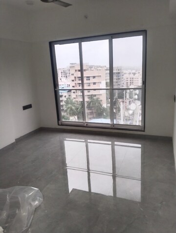 Room in 3 BHK Apartment at Kalina – for Rent