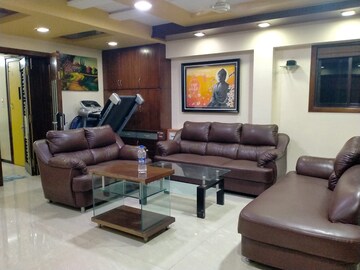 Living Room in 3 BHK Apartment at Shalimar CHS Bandra, Bandra West – for Rent