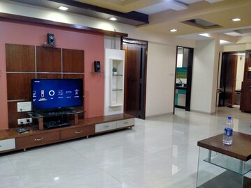 Living Room in 3 BHK Apartment at Shalimar CHS Bandra, Bandra West – for Rent