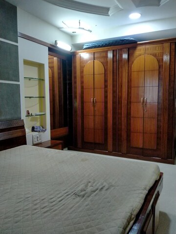 Bedroom in 3 BHK Apartment at Shalimar CHS Bandra, Bandra West – for Rent