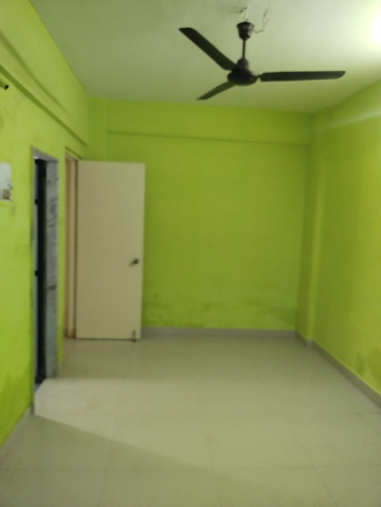 Room, kurla east 2 Bedroom 650 Sq.Ft. Apartment In Kurla East Mumbai 9014355