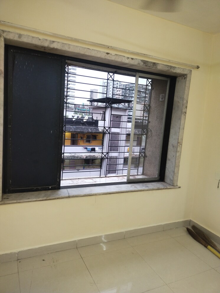 Room, kurla east 2 Bedroom 650 Sq.Ft. Apartment In Kurla East Mumbai 9014355