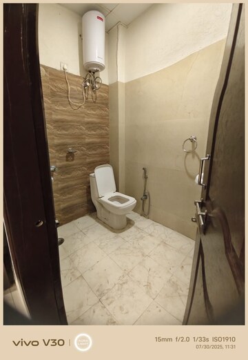 Bathroom in 2 BHK Apartment at Gomti Nagar – for Rent