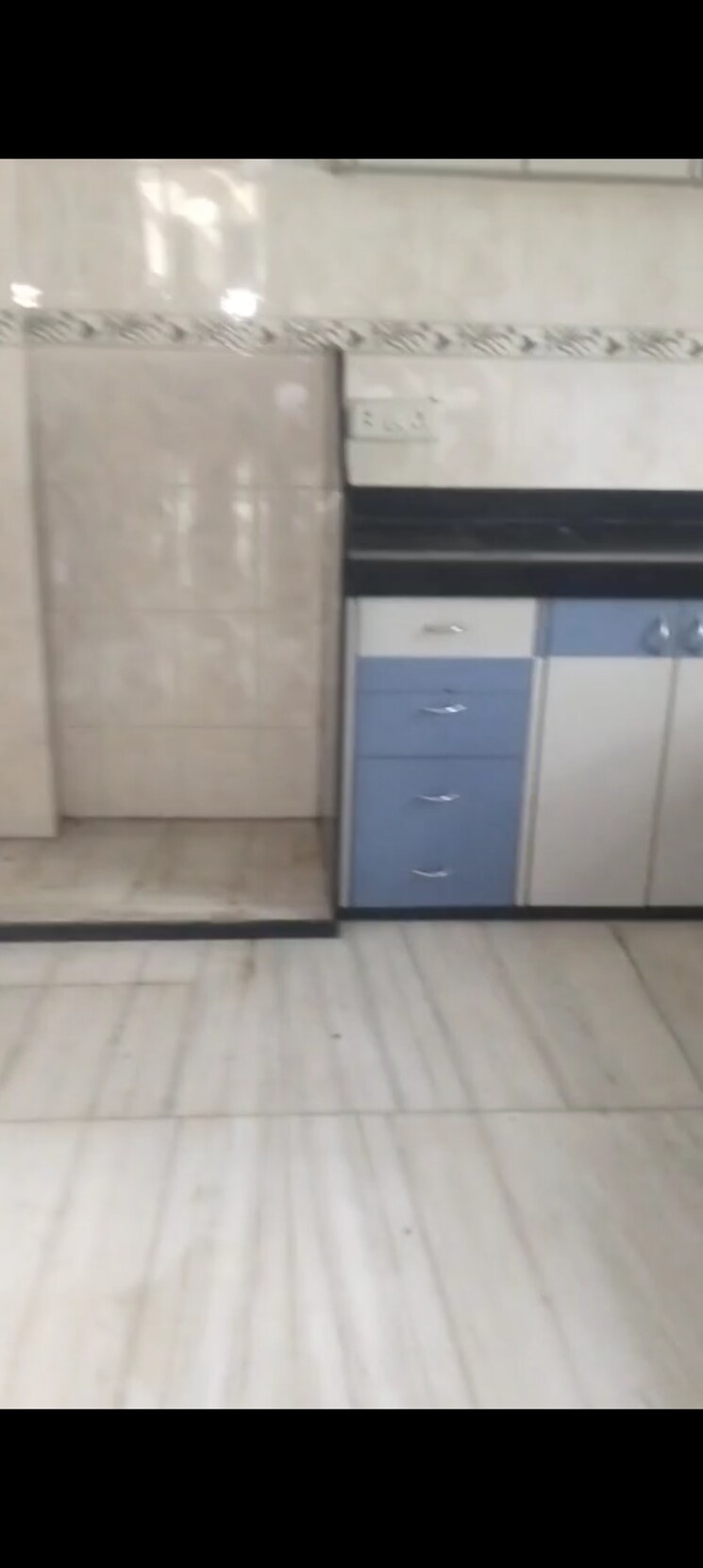 Room, kurla west 1 Bedroom 450 Sq.Ft. Apartment In Kurla West Mumbai 9014402