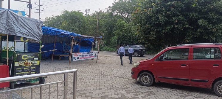 Exterior View, crossing republic Commercial Shop 316 Sq.Ft. In Crossing Republic Ghaziabad 9014412