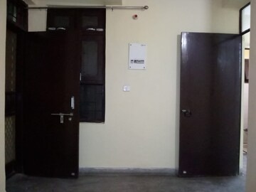Room in 1 BHK Apartment at Sarita Vihar – for Sale