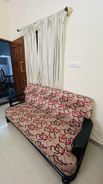Bedroom in 2 BHK Builder Floor at Rt Nagar – for Rent