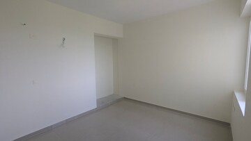 Room in 2 BHK Apartment at Presidency Heights, Sector 25 Yamuna Expressway – for Rent