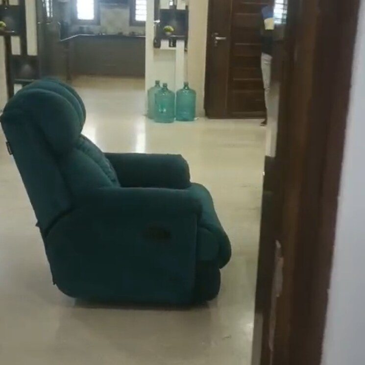 Living Room, rohini sector 23 4 Bedroom 2500 Sq.Ft. Builder Floor In Rohini Sector 23 Delhi 9014461