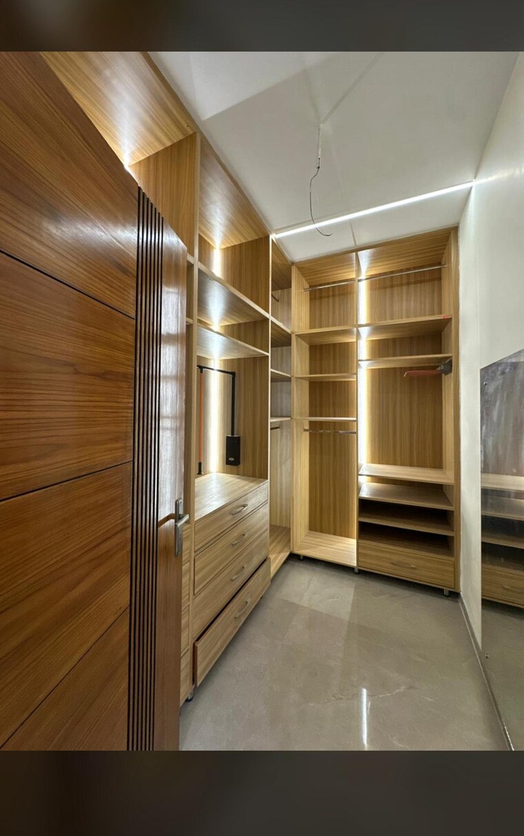 Master Plan, sector 125 6 Bedroom 250 Sq.Yd. Independent House In Sector 125 Mohali 9014485