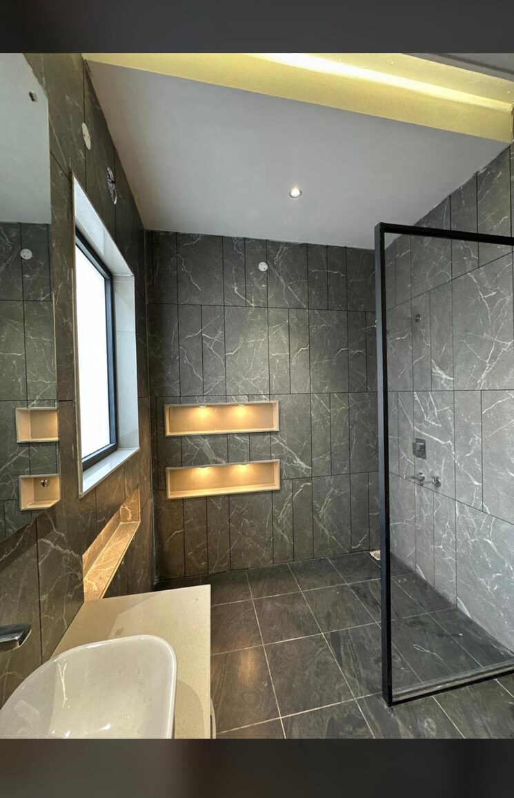 Bathroom, sector 125 6 Bedroom 250 Sq.Yd. Independent House In Sector 125 Mohali 9014485