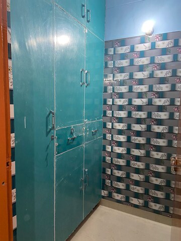 Bathroom in 3 BHK Apartment at Super Enclave, Sector 49 – for Sale