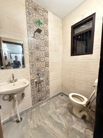 Bathroom in 1 BHK Apartment at Dwarka – for Rent