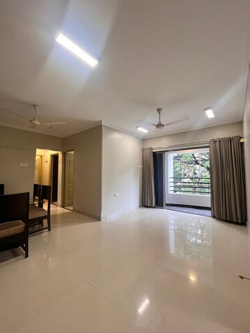 Living Room in 3 BHK Apartment at Andheri West – for Rent