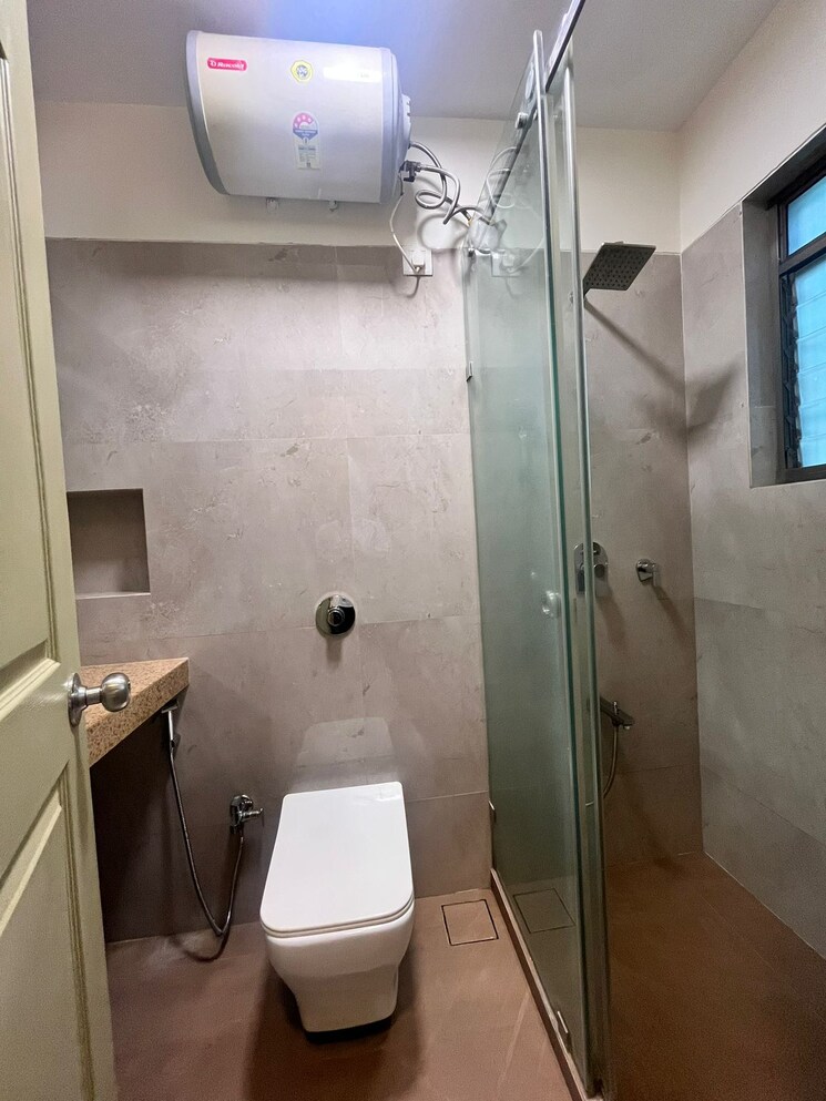 Bathroom, andheri west 3 Bedroom 1250 Sq.Ft. Apartment In Andheri West Mumbai 9014562