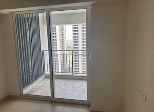 Room in 3 BHK Apartment at Godrej Woods, Sector 43 – for Sale