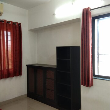 Room in 2 BHK Apartment at Riverview Residency, Sinhagad Road – for Rent