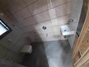 Bathroom in 4 BHK Independent House at Abhishek CHS Thakurli, Thakurli – for Sale