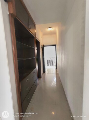 Building Lobby in 3 BHK Apartment at Tarun CGHS, Sector 47 – for Rent