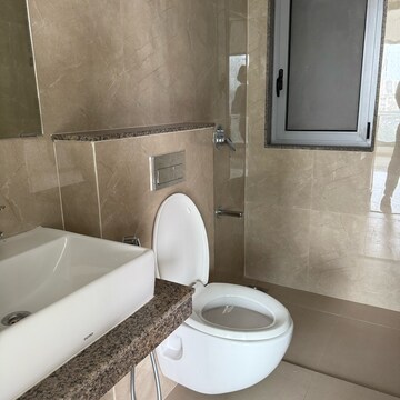 Bathroom in 3 BHK Apartment at Sunteck City Avenue 4, Somani Gram – for Rent