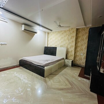Master Bedroom in 2 BHK Apartment at Vaishali Nagar – for Rent
