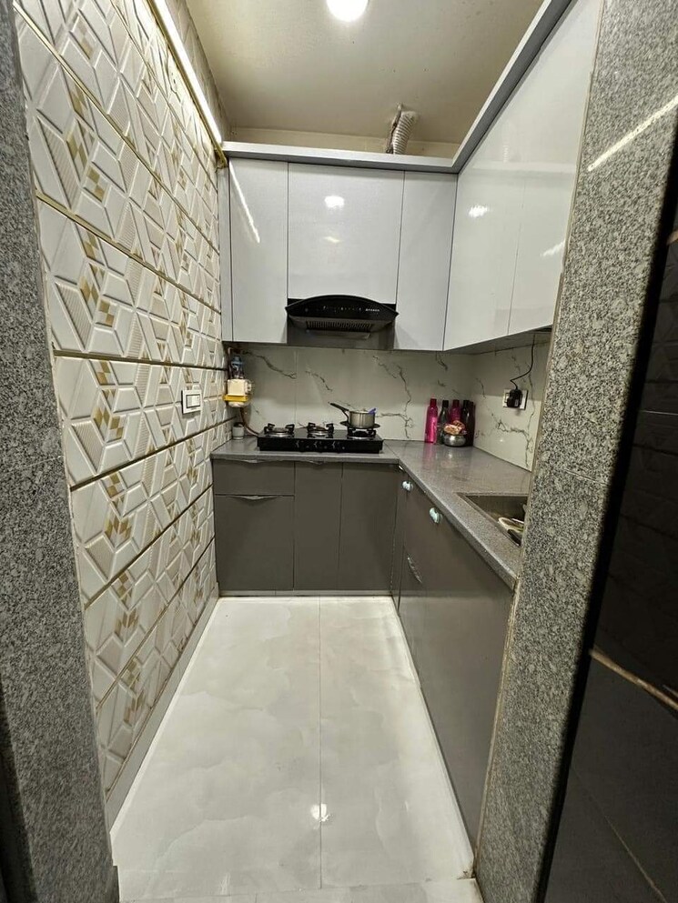 Kitchen, saket 3 Bedroom 1500 Sq.Ft. Builder Floor In Saket Delhi 9014740