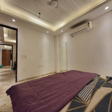 Bedroom in 2 BHK Builder Floor at Saket – for Rent