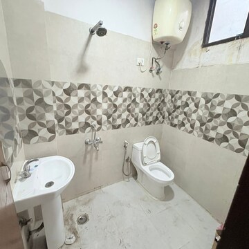 Bathroom in 1 BHK Builder Floor at Saket – for Rent