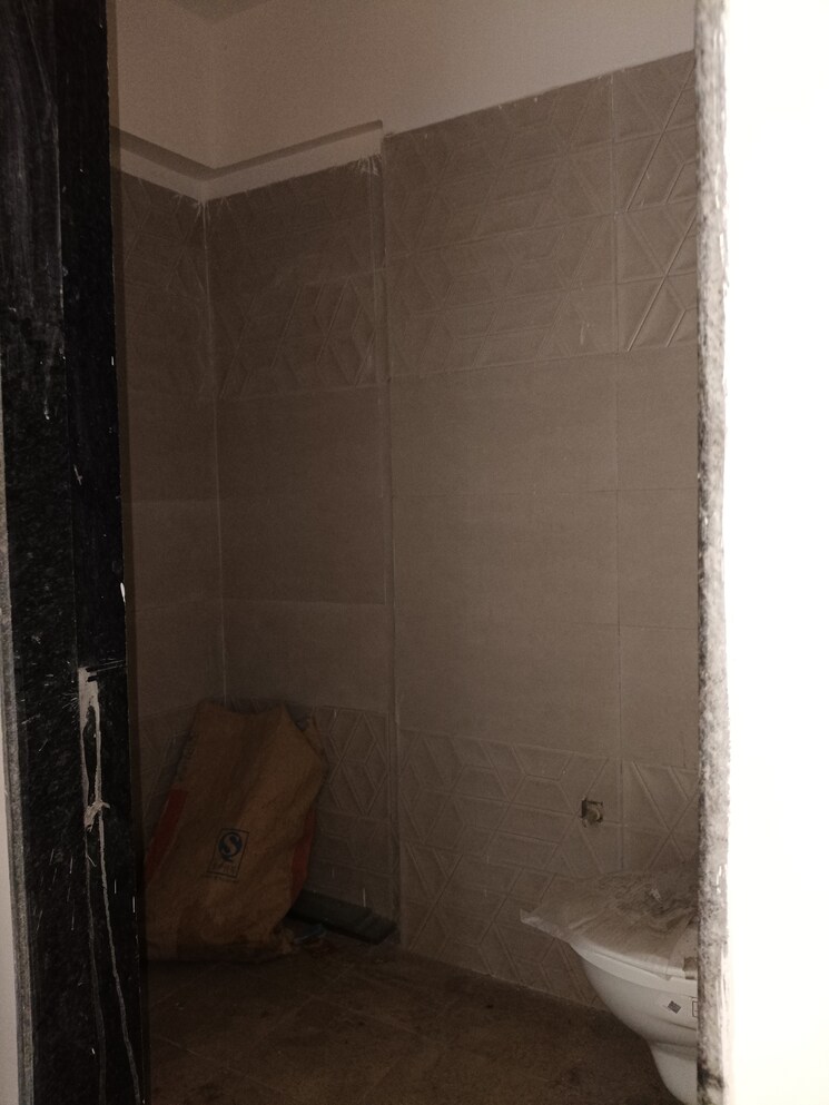 Bathroom, dgs-sheetal-tapovan 1 Bedroom 419 Sq.Ft. Apartment In Malad East Mumbai 9014788