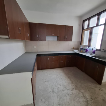 Kitchen in 3.5 BHK Builder Floor at Wave Floors Premium, Wave City – for Rent