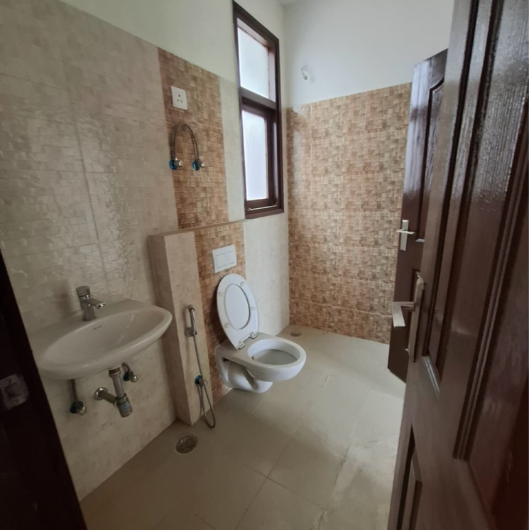 Bathroom, wave-floors-premium 3.5 Bedroom 2500 Sq.Ft. Builder Floor In Wave City Ghaziabad 9014810