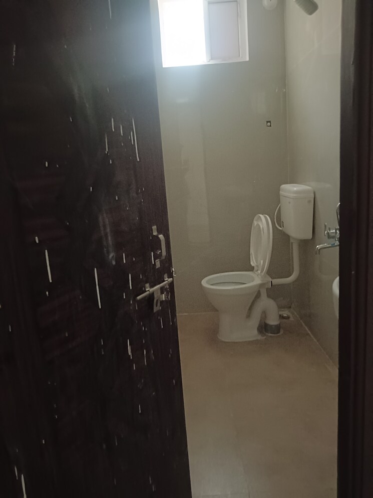 Bathroom, manikonda 3 Bedroom 1700 Sq.Ft. Apartment In Manikonda Hyderabad 9014851