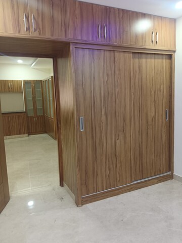 Room in 3 BHK Apartment at Manikonda – for Rent