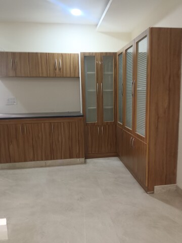 Room in 3 BHK Apartment at Manikonda – for Rent