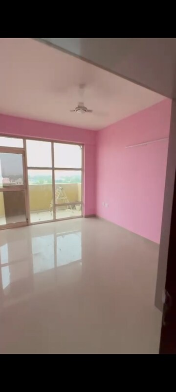 Room in 2 BHK Apartment at Pyramid Urban Homes 3, Sector 67a – for Rent