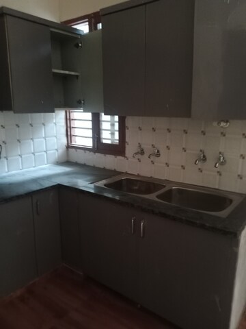 Kitchen in 1.5 BHK Builder Floor at Ansals Sushant City – for Rent